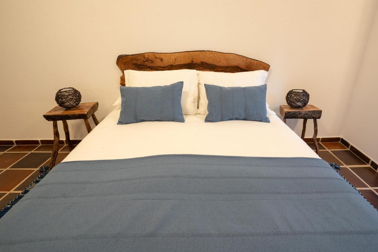 Escola Do Fado Bed & Breakfast Vila Fernando  ภายนอก รูปภาพ